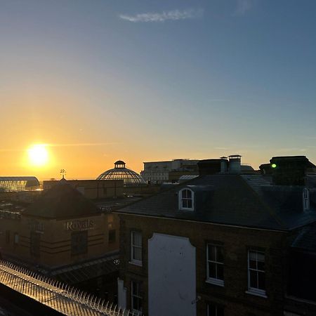 Stunning New Penthouse Apartment Southend-on-Sea Extérieur photo
